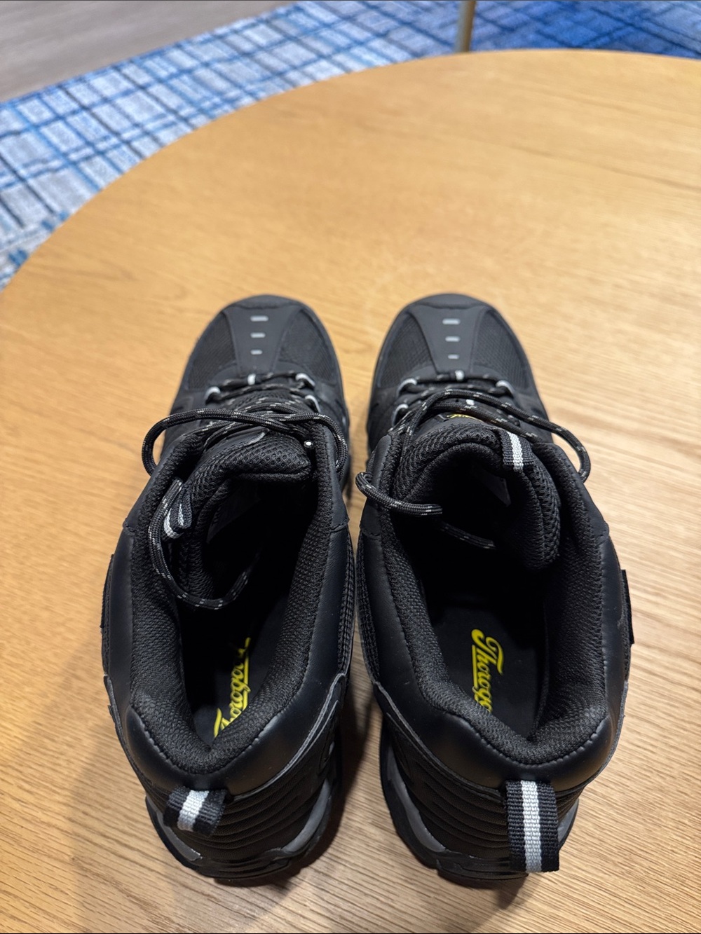 Men's All-Black Athletic Trail Sneakers - Picture 5 of 15